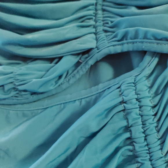 Dress - Picture 5 of 5